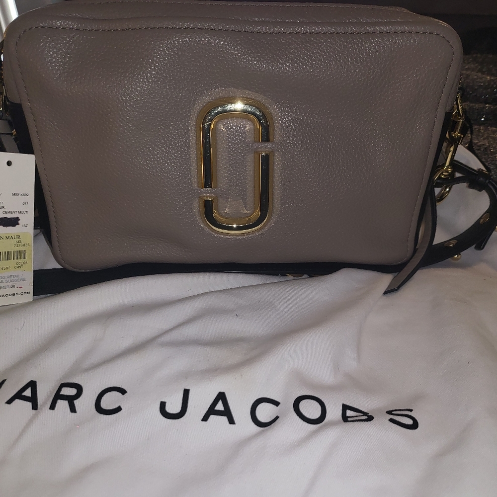 Marc Jacobs softshot 27